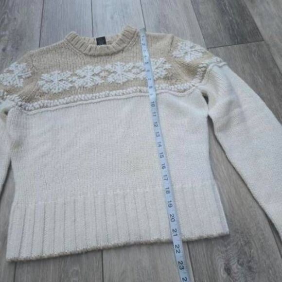 Abercrombie & Fitch  snowflake fair isle sweater beige cream tight fit like a sm - Picture 3 of 14